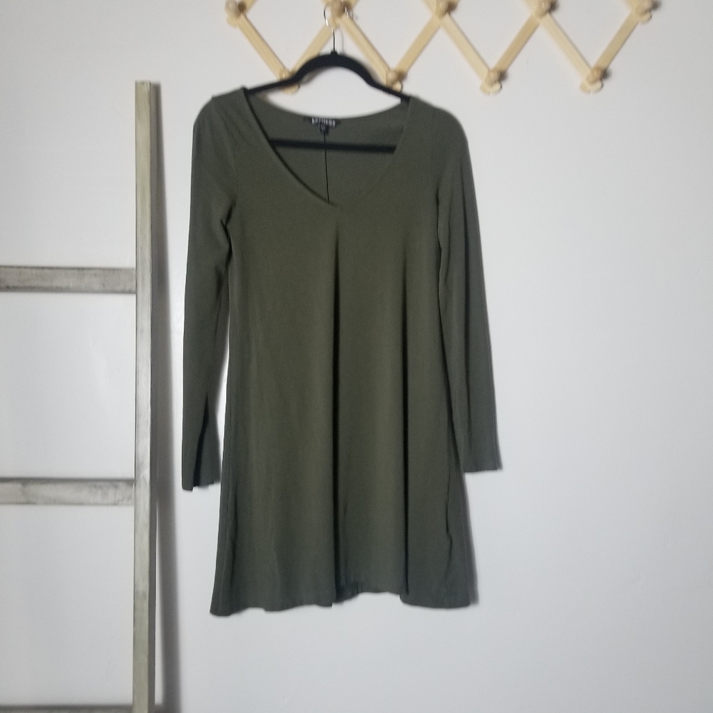 EXPRESS OLIVE FLARED STRETCHY DRESS SIZE XS